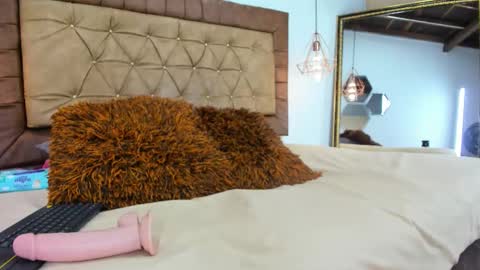 Hanna online show from October 2025 12:50:01 PM