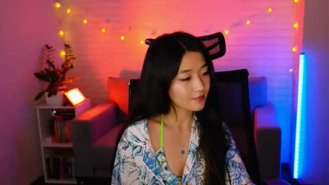 hannarosie online show from November 2025 07:14:02 PM