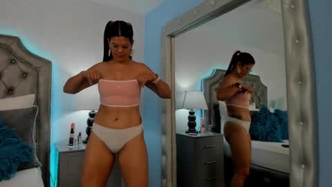 Snapshot of hannaslone chatting on January 2025 11:25:01 AM Hanna Slone online show from January 2025 11:25:01 AM