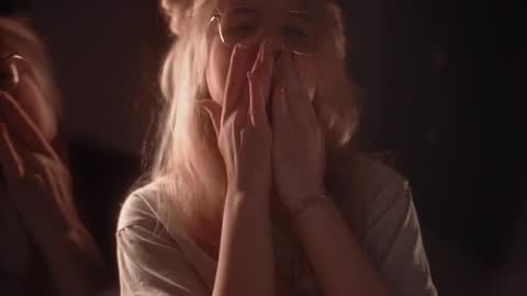 Hanna online show from December 2024 02:11:02 AM