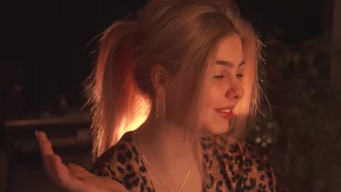 Hanna online show from March 2025 02:36:02 AM