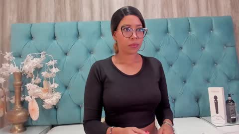   online show from December 2024 10:19:01 AM