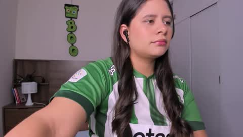 taylor live   online show from October 2025 07:35:02 PM