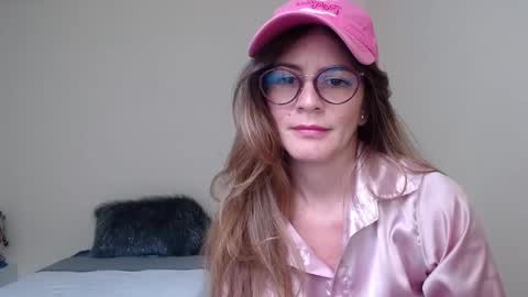 Snapshot of hanny_333 chatting on January 2025 12:19:02 PM hanny_333 online show from January 2025 12:19:02 PM