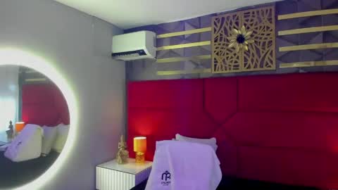 Snapshot of hanny_bliss chatting on June 2026 11:42:02 AM Hanny online show from June 2026 11:42:02 AM