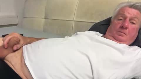 hans66760 online show from September 2025 09:09:01 PM