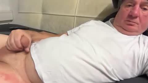 hans66760 online show from October 2025 04:46:01 PM