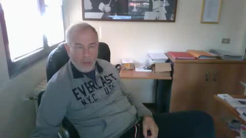 Snapshot of hanscooper chatting on October 2025 11:51:02 AM hanscooper online show from October 2025 11:51:02 AM