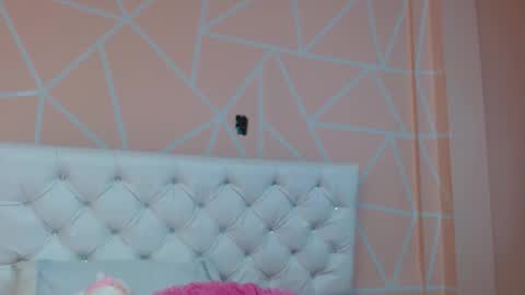 Anto online show from October 2025 08:15:01 PM