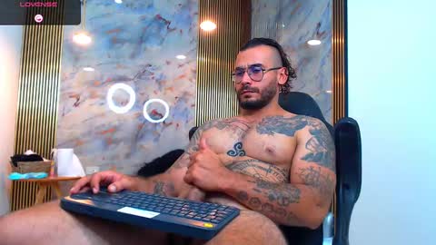 Snapshot of hanz_col chatting on December 2024 04:21:01 AM hanz_col online show from December 2024 04:21:01 AM