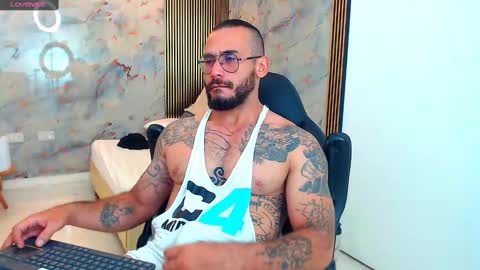 Snapshot of hanz_col chatting on February 2025 03:02:02 AM hanz_col online show from February 2025 03:02:02 AM