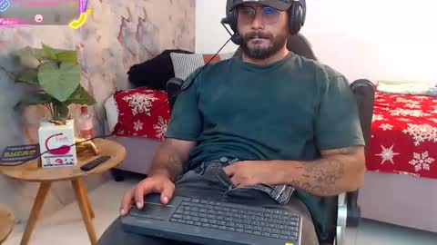 Snapshot of hanz_col chatting on October 2025 03:21:02 PM hanz_col online show from October 2025 03:21:02 PM