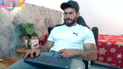 Snapshot of hanz_col chatting on October 2025 03:01:02 PM hanz_col online show from October 2025 03:01:02 PM