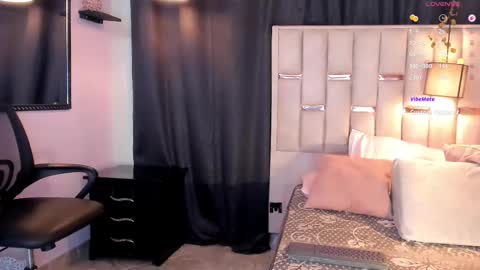 Hanzking01 online show from November 2025 10:58:02 AM