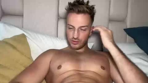 Snapshot of hanzlagerfelt chatting on November 2025 10:32:01 PM hanzlagerfelt online show from November 2025 10:32:01 PM