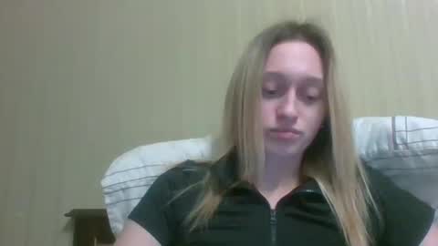 Anjelika online show from October 2025 04:17:01 PM