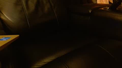 Snapshot of happyhogan1 chatting on September 2025 08:05:02 AM Jhonassmann12 online show from September 2025 08:05:02 AM