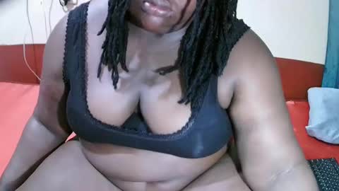 Snapshot of happysonia chatting on February 2025 05:58:01 AM happysonia online show from February 2025 05:58:01 AM