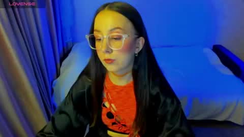 Stephanie online show from June 2026 04:55:01 PM