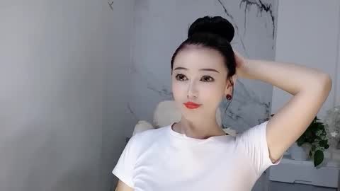 Daisy online show from September 2025 05:07:01 AM