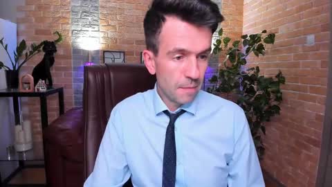 Steve online show from February 2025 04:42:02 PM