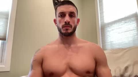 hard_runner_ online show from November 2025 04:40:01 PM