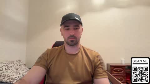 Snapshot of hard_to_obey chatting on April 2026 05:59:02 PM Vadim online show from April 2026 05:59:02 PM
