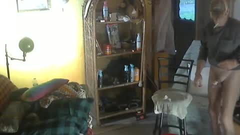 john nobles online show from October 2025 09:27:01 PM