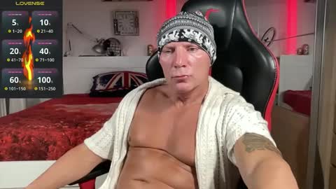 Snapshot of hardmattsteel chatting on September 2025 11:37:02 PM MATTSTEEL - ITALIAN STALLION online show from September 2025 11:37:02 PM