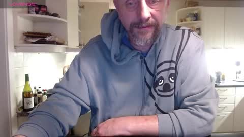 MrLazy online show from December 2024 06:35:02 PM