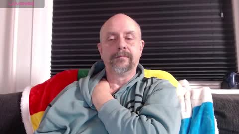 MrLazy online show from December 2024 06:31:01 PM