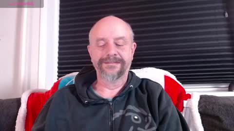 MrLazy online show from December 2024 10:40:02 PM