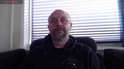 MrLazy online show from February 2025 01:42:02 PM