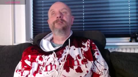 MrLazy online show from November 2025 11:32:01 AM