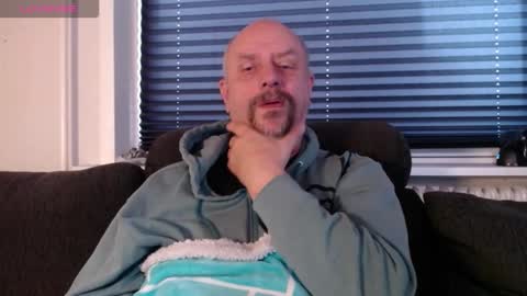 MrLazy online show from November 2025 10:48:02 AM