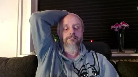 MrLazy online show from January 2026 06:44:01 PM