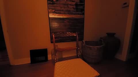 Tom online show from October 2025 05:38:02 AM