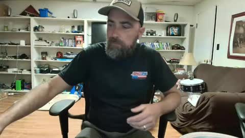 Snapshot of hardworkertn chatting on March 2025 01:42:02 AM hardworkertn online show from March 2025 01:42:02 AM