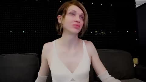 Miss Hardy online show from July 2026 05:11:01 AM