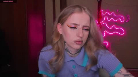 Julia online show from January 2025 04:57:02 AM