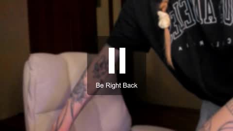 Julia online show from November 2025 06:02:01 AM