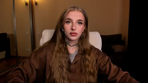 Julia online show from April 2026 05:12:02 AM