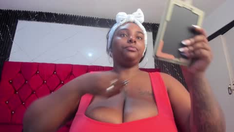 Snapshot of harleyevaans chatting on January 2025 12:13:02 PM Harley Evaans online show from January 2025 12:13:02 PM