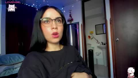 Natii  online show from January 2025 10:41:02 PM