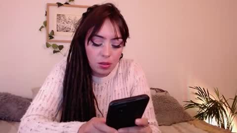 Harmony    Please help me to reach 100 thumbs up online show from January 2025 02:08:02 AM