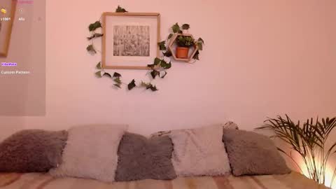 Harmony    Please help me to reach 100 thumbs up online show from February 2025 03:08:01 AM