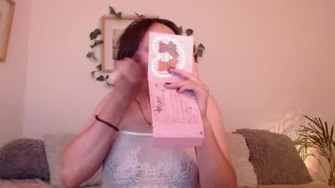 Harmony    Please help me to reach 100 thumbs up online show from February 2025 02:39:01 AM