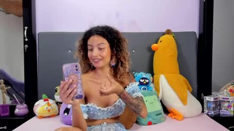 Snapshot of harmonyy_hill chatting on June 2026 09:50:02 PM Harmony Hill online show from June 2026 09:50:02 PM