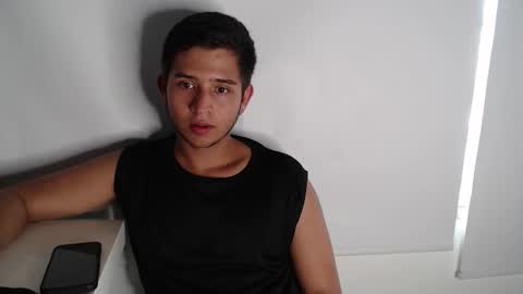 harold_18_ online show from November 2025 07:01:02 PM