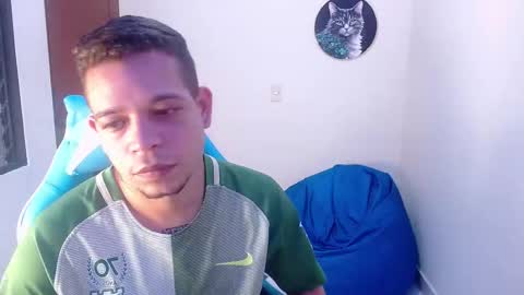 Snapshot of harry_contreras21 chatting on November 2025 10:19:02 PM harry online show from November 2025 10:19:02 PM